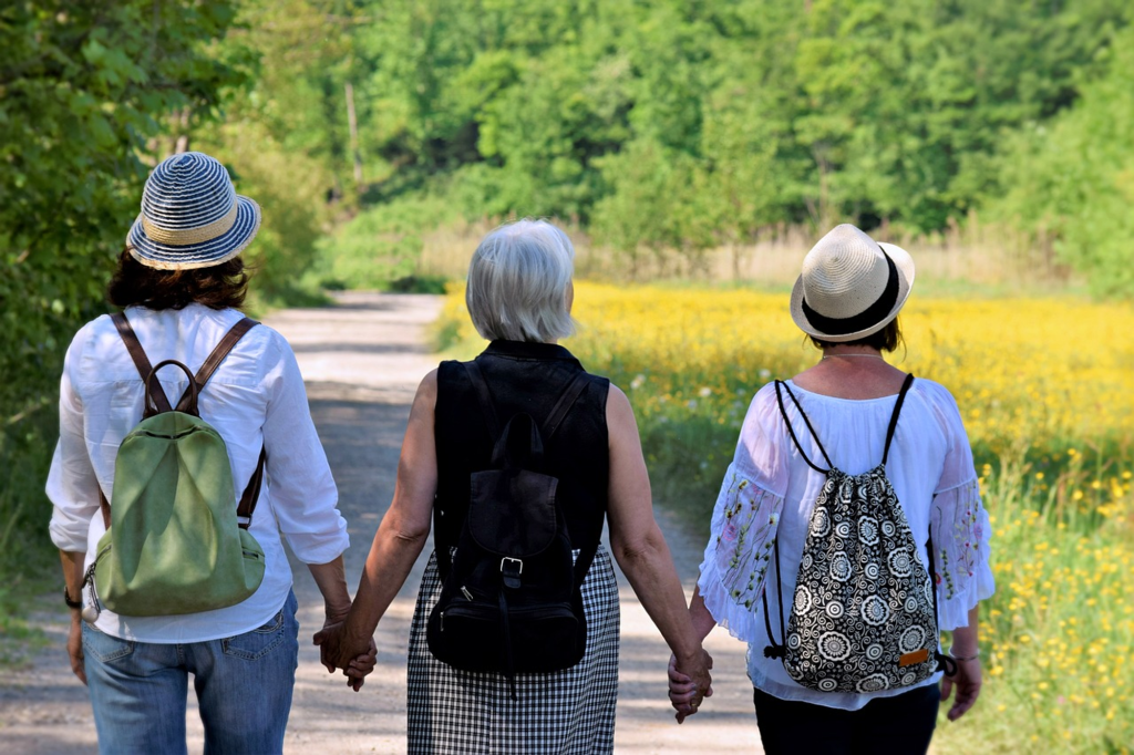 desbalance hormonal en adultos mayores, salud mental en la tercera edad, manejo de la menopausia, efectos de la baja testosterona, terapia hormonal